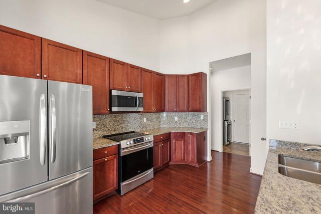 209 BRIDGEWATER DR, Stephens City, VA 22655