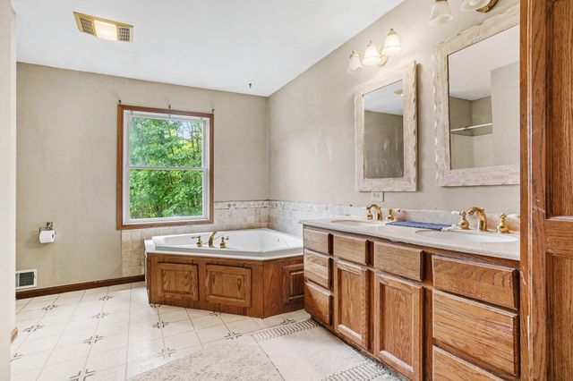 3250 Arbor Lane, Manlius Twp, MI 49419