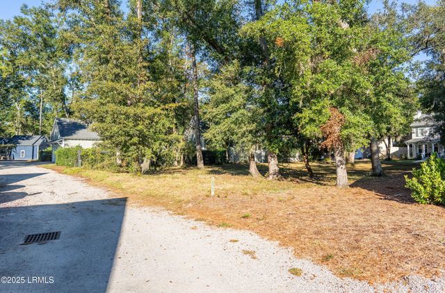 28 Sweet Olive Drive, Beaufort, SC 29907