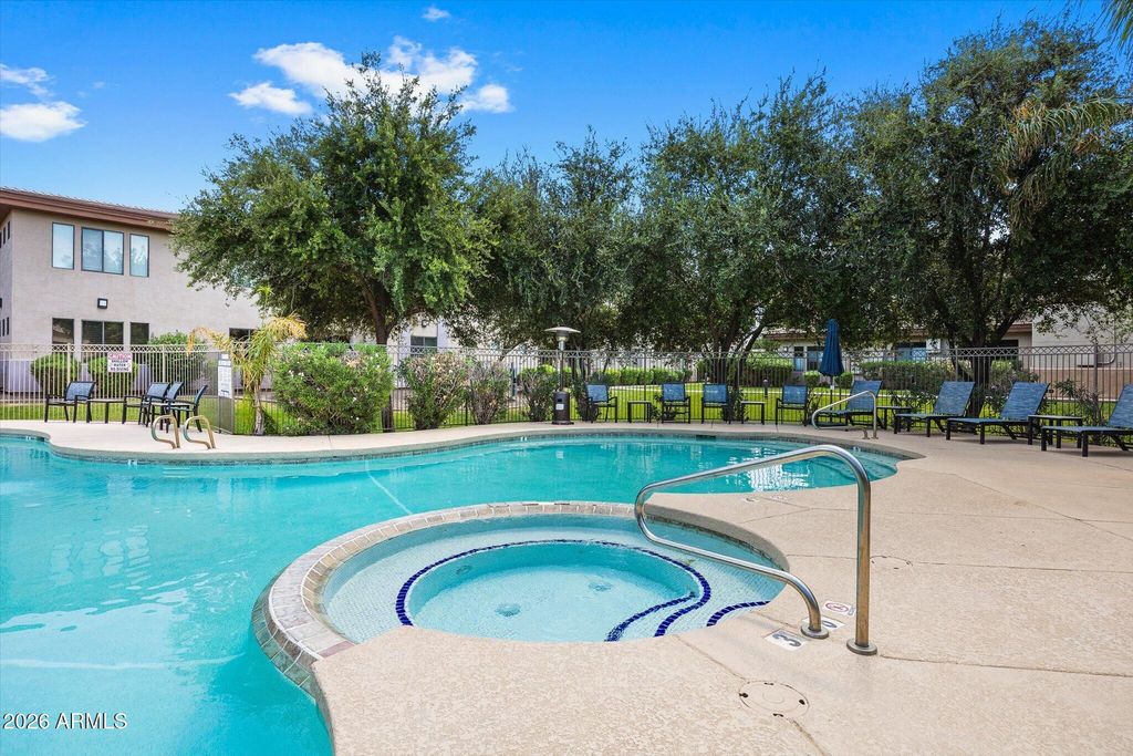 3330 S GILBERT Road 2006, Chandler, AZ 85286 — photo 3