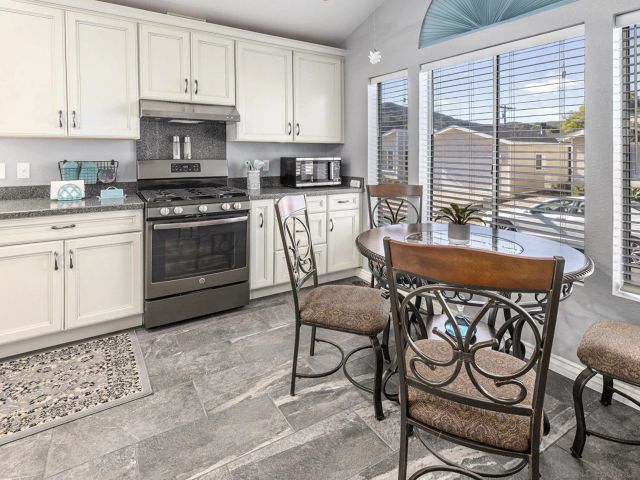 15935 Spring Oaks Road 98, El Cajon, CA 92021