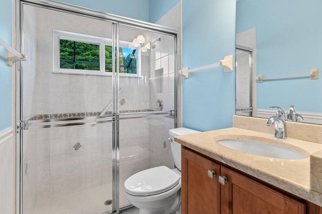 8026 Canary Island Way, Boynton Beach, FL 33436
