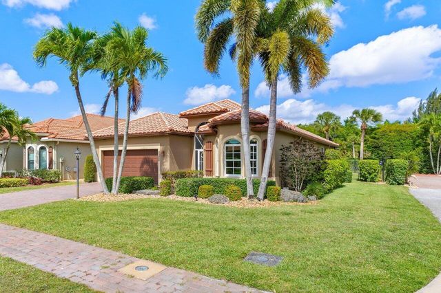 8026 Canary Island Way, Boynton Beach, FL 33436