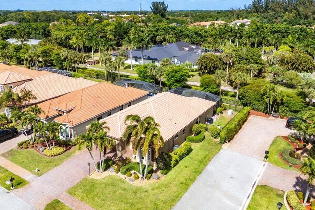 8026 Canary Island Way, Boynton Beach, FL 33436