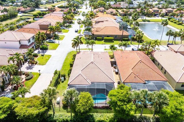 8026 Canary Island Way, Boynton Beach, FL 33436