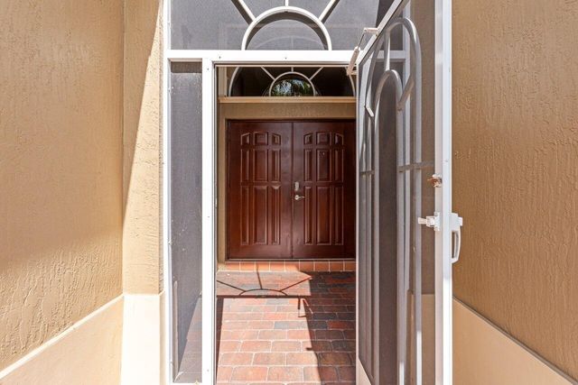 8026 Canary Island Way, Boynton Beach, FL 33436