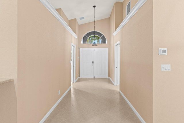 8026 Canary Island Way, Boynton Beach, FL 33436