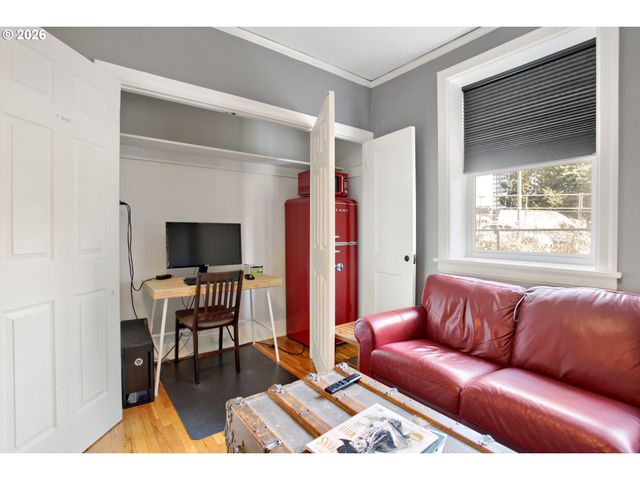 20 Nw 16TH Ave, Portland, OR 97209