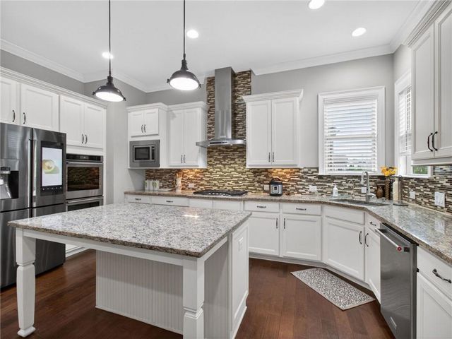 2555 Wood Fern Lane, Cumming, GA 30041
