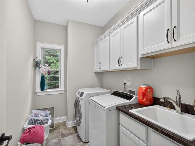 2555 Wood Fern Lane, Cumming, GA 30041