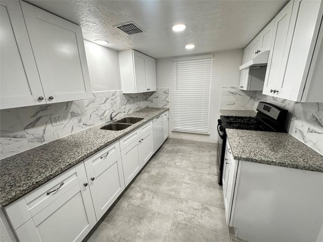 7718 Mosewood Street, Houston, TX 77040