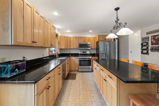 39 Grey Fox Landing, Woodstock, CT 06281