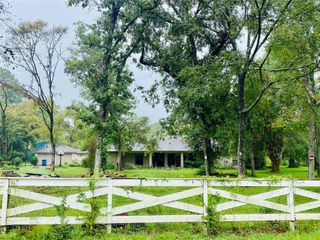 14212 Horseshoe Bend, Conroe, TX 77384