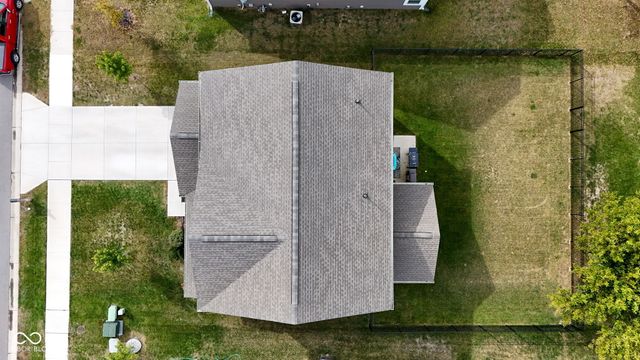 6810 Birmingham Avenue, Mccordsville, IN 46055