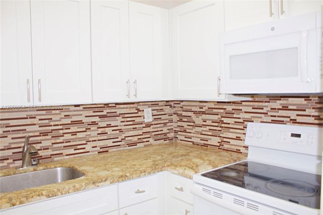 8736 SW 145th Street 8736, Palmetto Bay, FL 33176