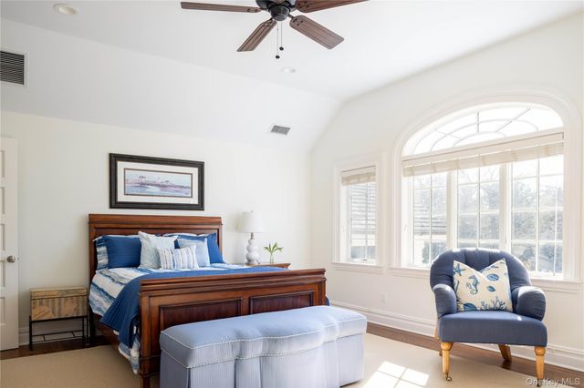 3745 Nassau Point Road, Cutchogue, NY 11935