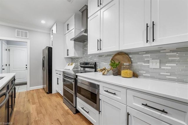 4052 Ridgeline Drive, Kernersville, NC 27284