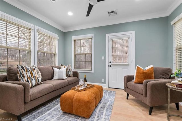 4052 Ridgeline Drive, Kernersville, NC 27284