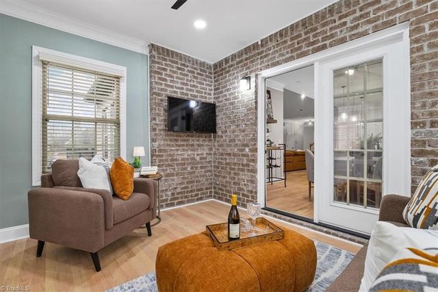 4052 Ridgeline Drive, Kernersville, NC 27284