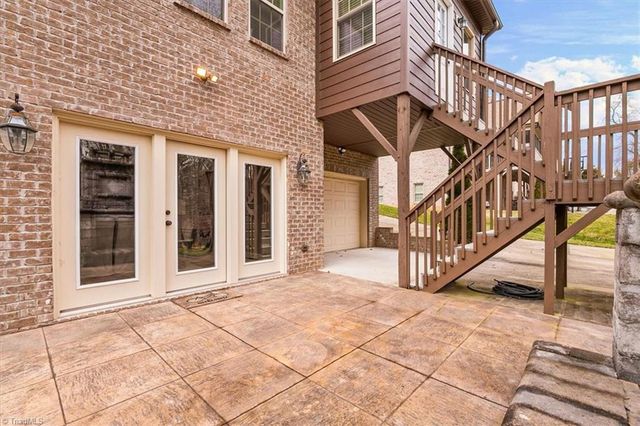 4052 Ridgeline Drive, Kernersville, NC 27284