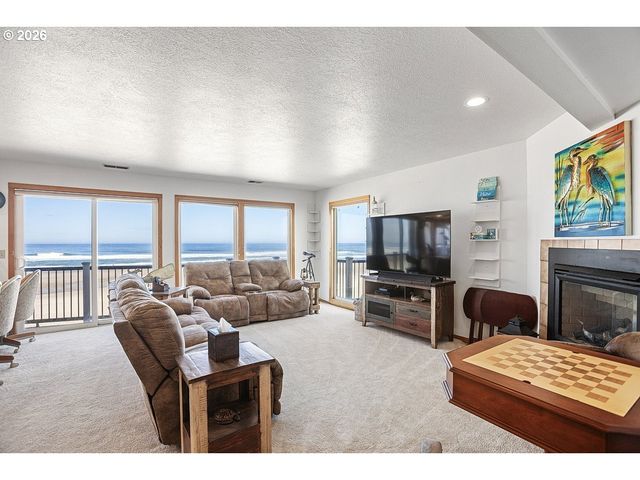 241 Sw EBB Ave, Lincoln City, OR 97367