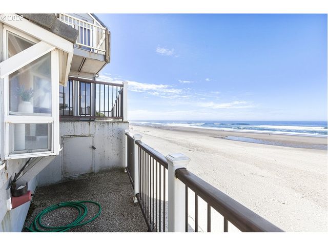 241 Sw EBB Ave, Lincoln City, OR 97367