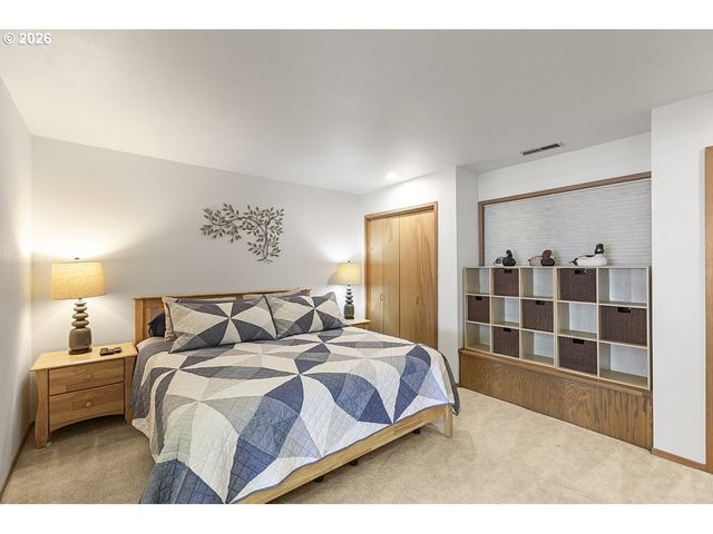 241 Sw EBB Ave, Lincoln City, OR 97367