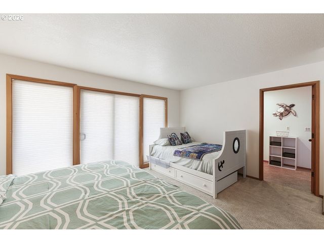 241 Sw EBB Ave, Lincoln City, OR 97367