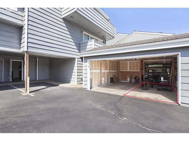241 Sw EBB Ave, Lincoln City, OR 97367