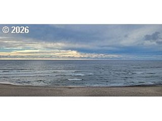 241 Sw EBB Ave, Lincoln City, OR 97367