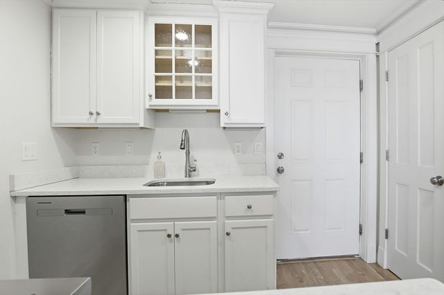 25 Howland St 2, Plymouth, MA 02360