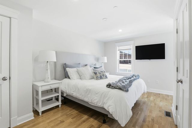 25 Howland St 2, Plymouth, MA 02360