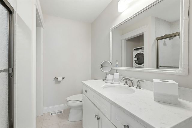 25 Howland St 2, Plymouth, MA 02360