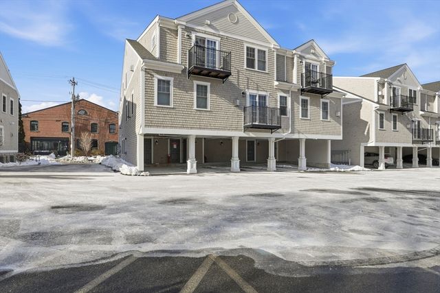 25 Howland St 2, Plymouth, MA 02360
