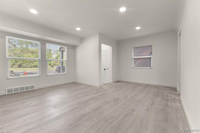 19320 Telegraph Road, Detroit, MI 48219
