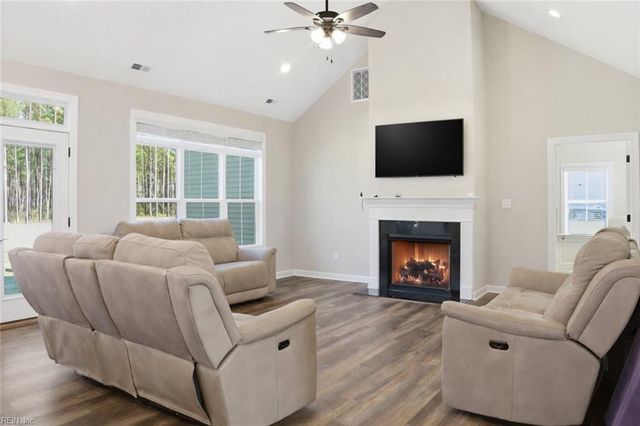 5055 Mineral Spring RD, Suffolk, VA 23438