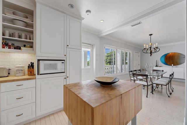 300 S Ocean Boulevard 4f, Palm Beach, FL 33480