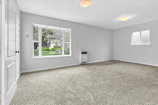 860 Sunset Drive, Pacific Grove, CA 93950