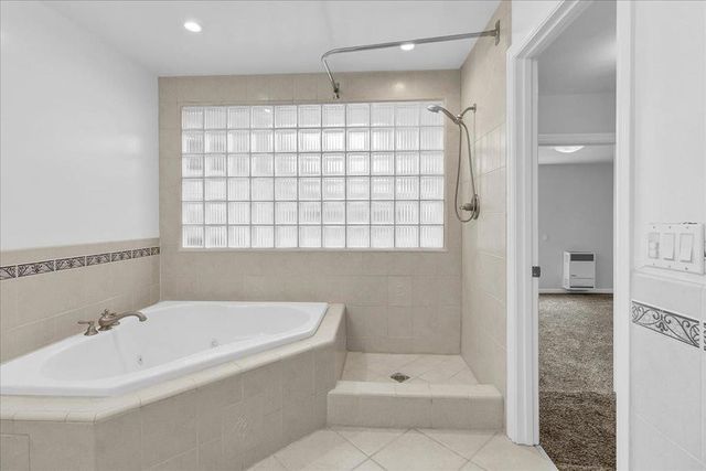 860 Sunset Drive, Pacific Grove, CA 93950