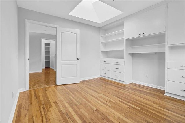 860 Sunset Drive, Pacific Grove, CA 93950