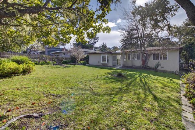 860 Sunset Drive, Pacific Grove, CA 93950