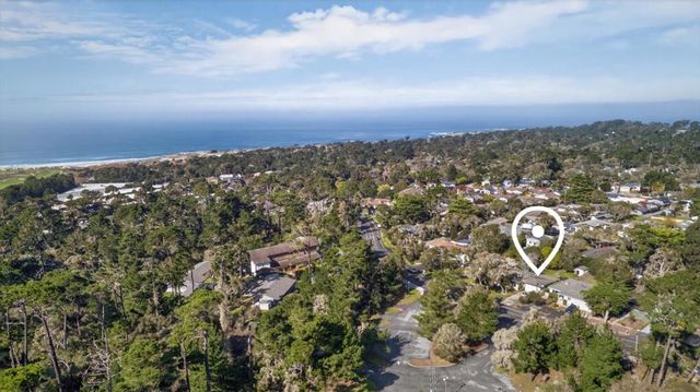 860 Sunset Drive, Pacific Grove, CA 93950