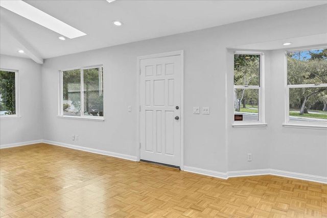 860 Sunset Drive, Pacific Grove, CA 93950