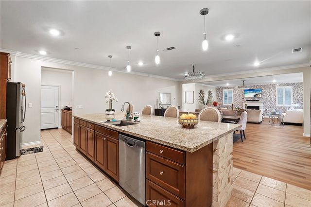 16483 Minneola, Riverside, CA 92503