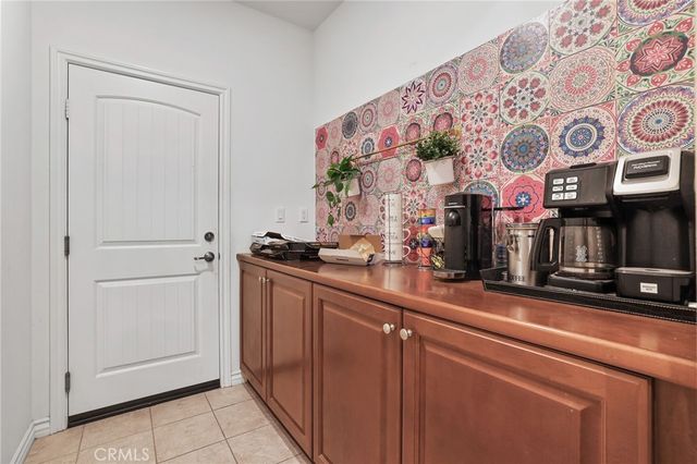 16483 Minneola, Riverside, CA 92503