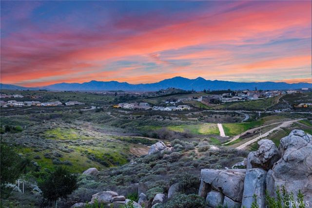 16483 Minneola, Riverside, CA 92503