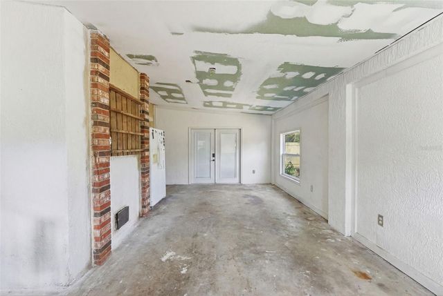 6107 SE ARTHUR ROAD, Belleview, FL 34420