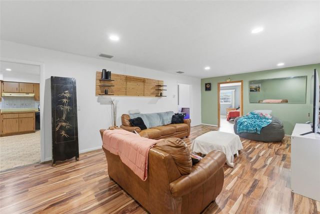 6107 SE ARTHUR ROAD, Belleview, FL 34420