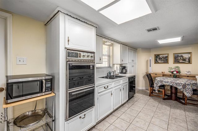 15502 Atwood Lane, Crosby, TX 77532