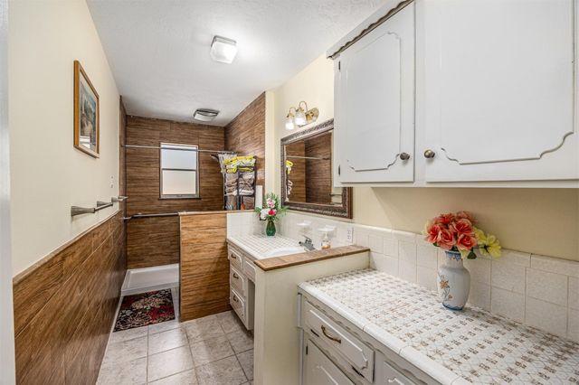 15502 Atwood Lane, Crosby, TX 77532